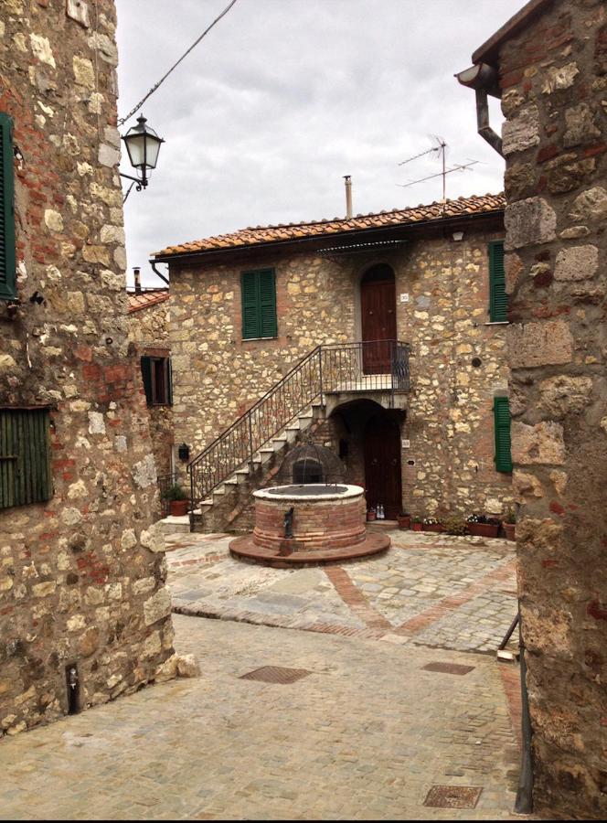 Apartamento Rosa Di Maggio Pari Exterior foto
